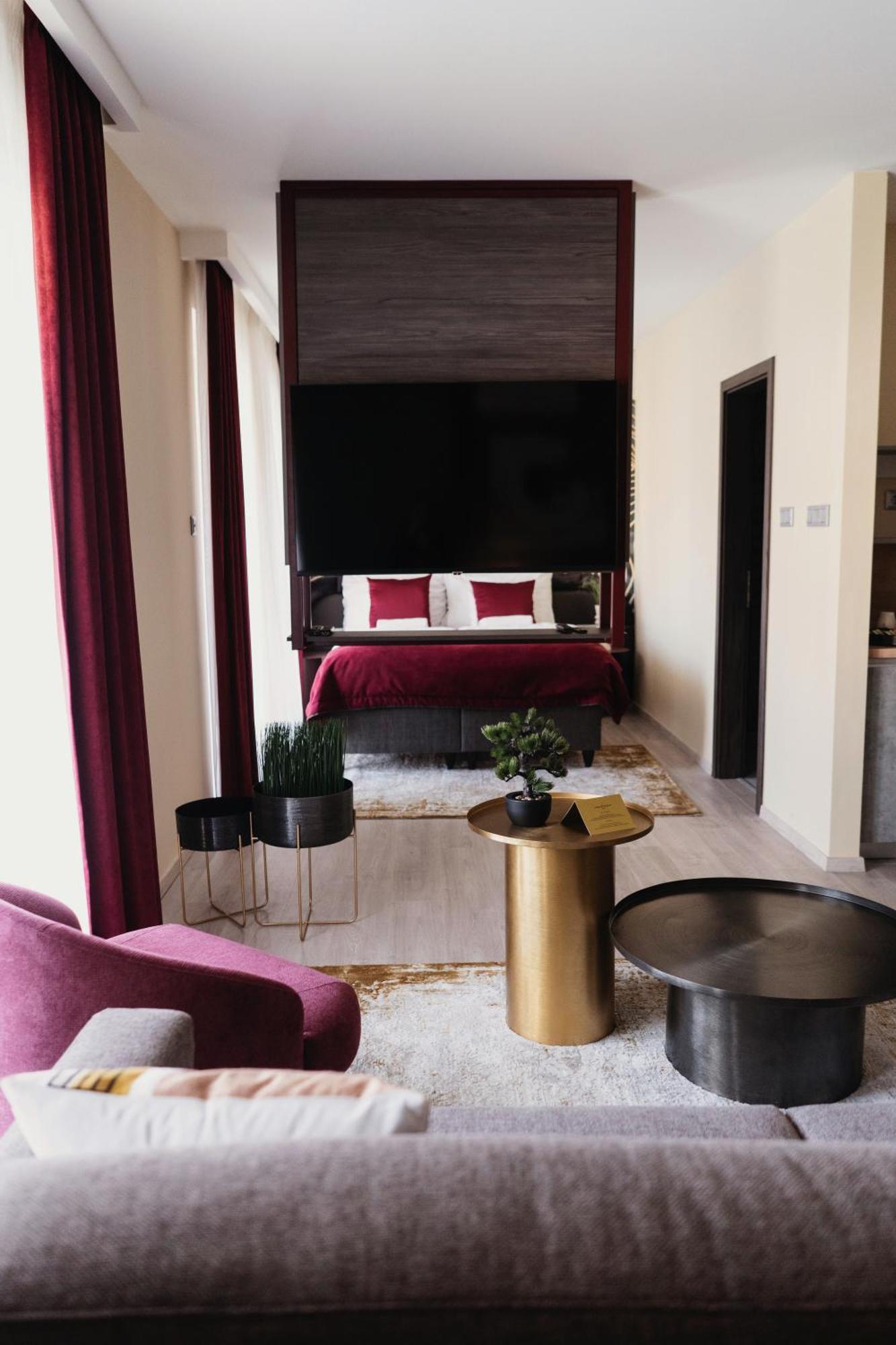Riva Boutique Hotel Сегед Екстериор снимка